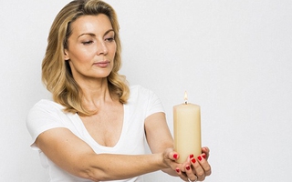 Mắt luôn khỏe đẹp nhờ cách tập luyện bằng yoga siêu đẳng